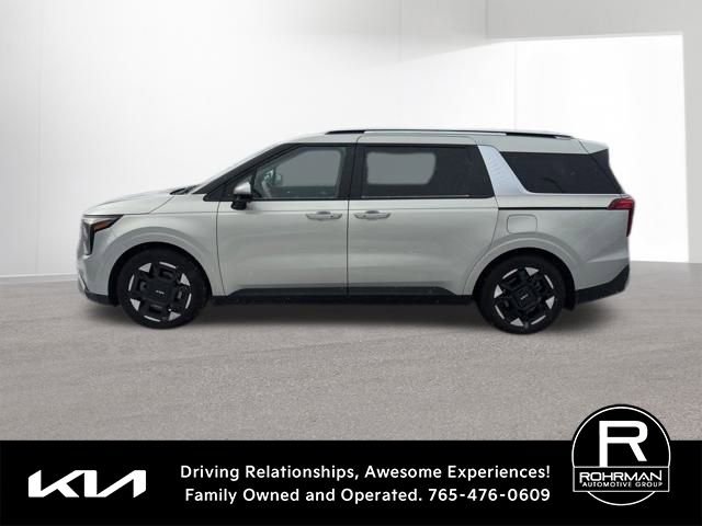 Used 2025 Kia Carnival EX image 5