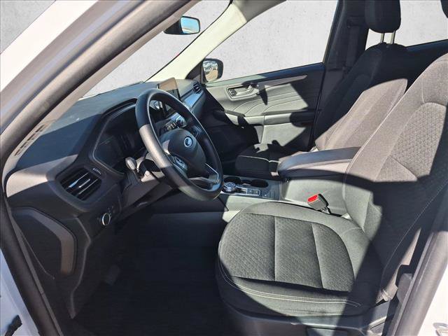 Used 2025 Ford Escape Active AWD/4WD image 15