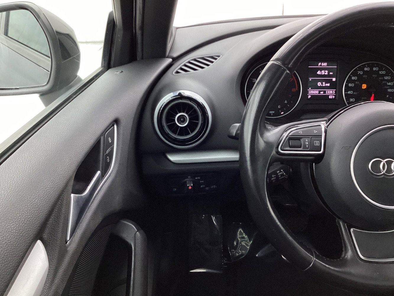 Used 2016 Audi A3 1.8T Premium image 33