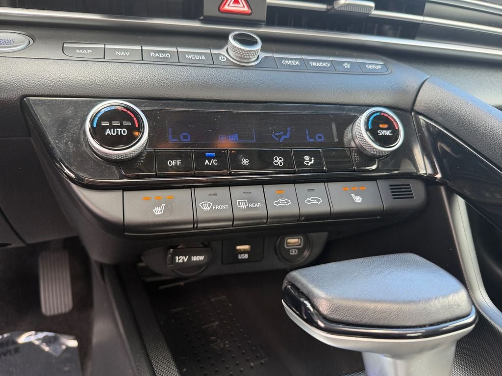 Used 2023 Hyundai Elantra Limited w/ Cargo Package FWD image 32