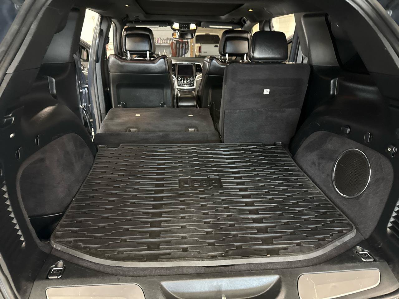 Used 2018 Jeep Grand Cherokee Trailhawk w/ Trailhawk Luxury Group AWD/4WD image 41