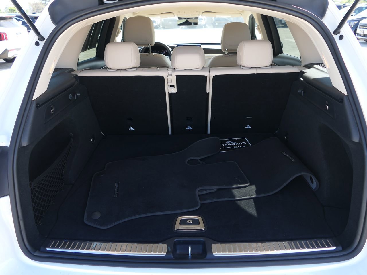Used 2022 Mercedes-Benz GLC 300 4MATIC w/ Premium Package Lite image 24