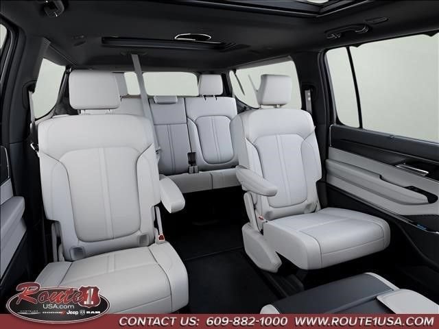 New 2026 Jeep Grand Wagoneer L Summit w/ Premium Group III AWD/4WD image 16