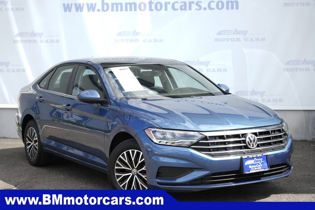 Used 2021 Volkswagen Jetta SE w/ SE Cold Weather Package FWD image 1