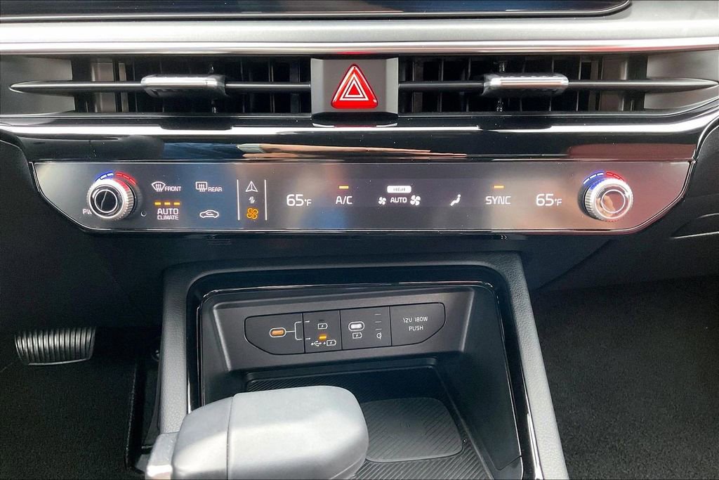 Used 2026 Kia K5 GT-Line w/ GT-Line Red Interior Package FWD image 32