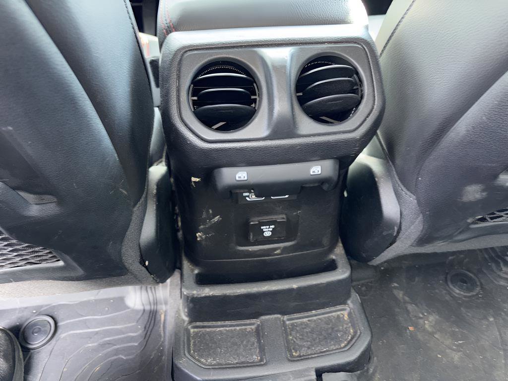 Used 2021 Jeep Wrangler Unlimited Rubicon image 39