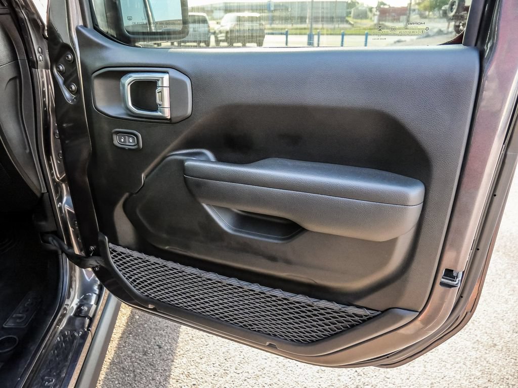 Used 2022 Jeep Gladiator Sport AWD/4WD image 19