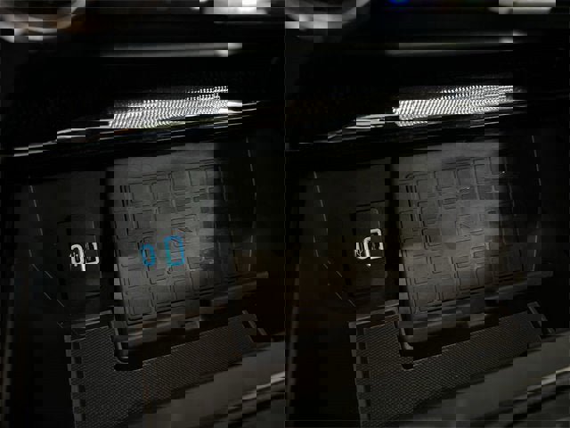 Used 2022 Ford F150 Platinum w/ Equipment Group 701A High image 36