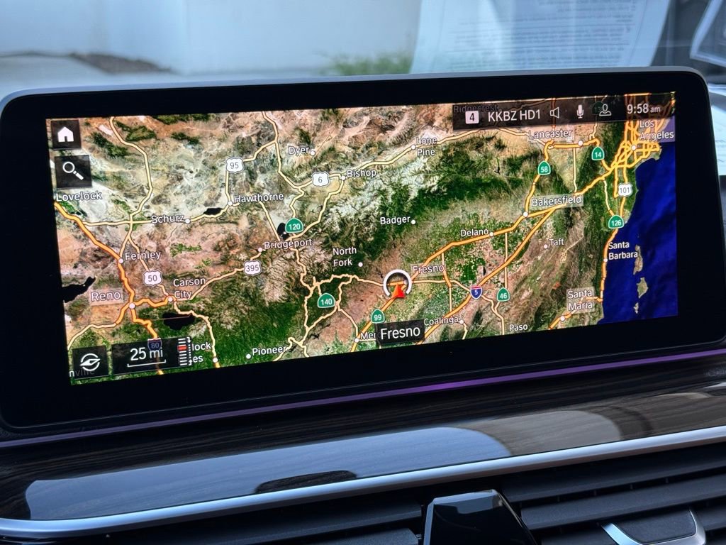 Used 2022 BMW M550i xDrive w/ Premium Package image 4