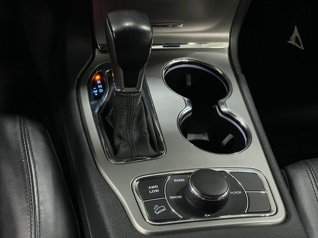 Used 2020 Jeep Grand Cherokee Laredo w/ Quick Order Package 2BN North image 30