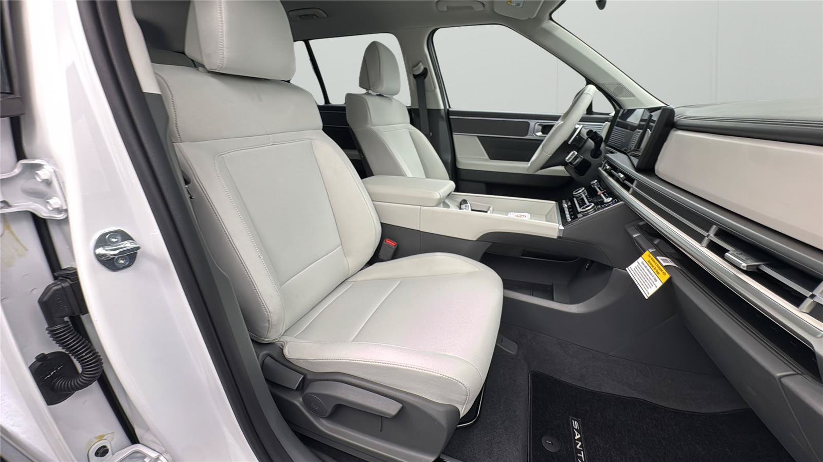 New 2026 Hyundai Santa Fe SE FWD image 18