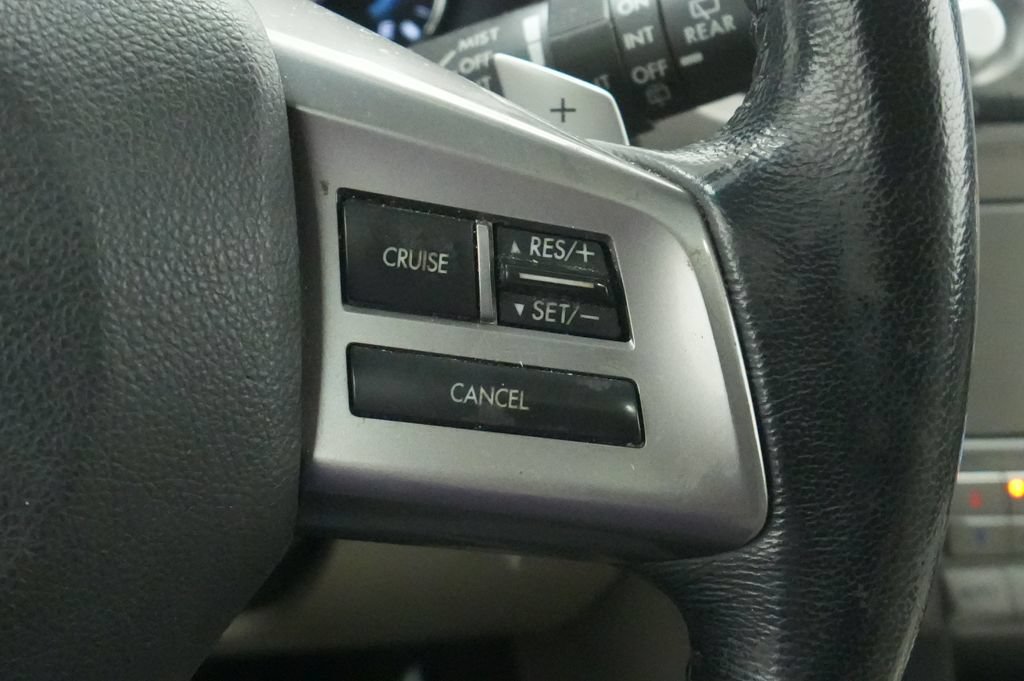 Used 2012 Subaru Outback 2.5i Limited w/ Moonroof Pkg AWD/4WD image 33
