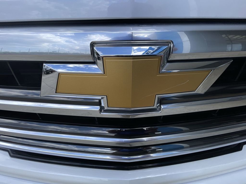 Certified 2024 Chevrolet Silverado 1500 High Country w/ High Country Premium Package AWD/4WD image 31