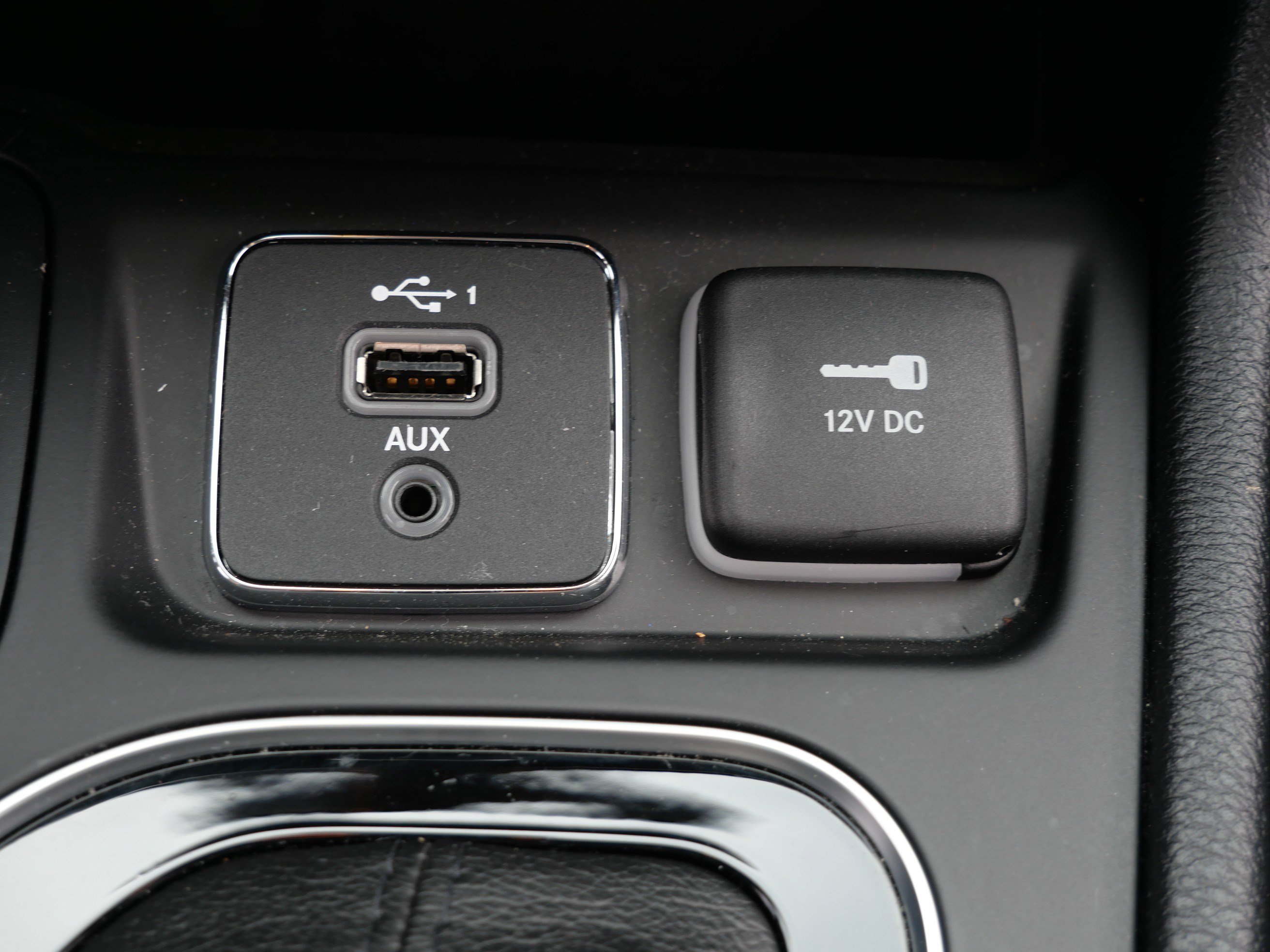 Used 2020 Jeep Cherokee Limited AWD/4WD image 31