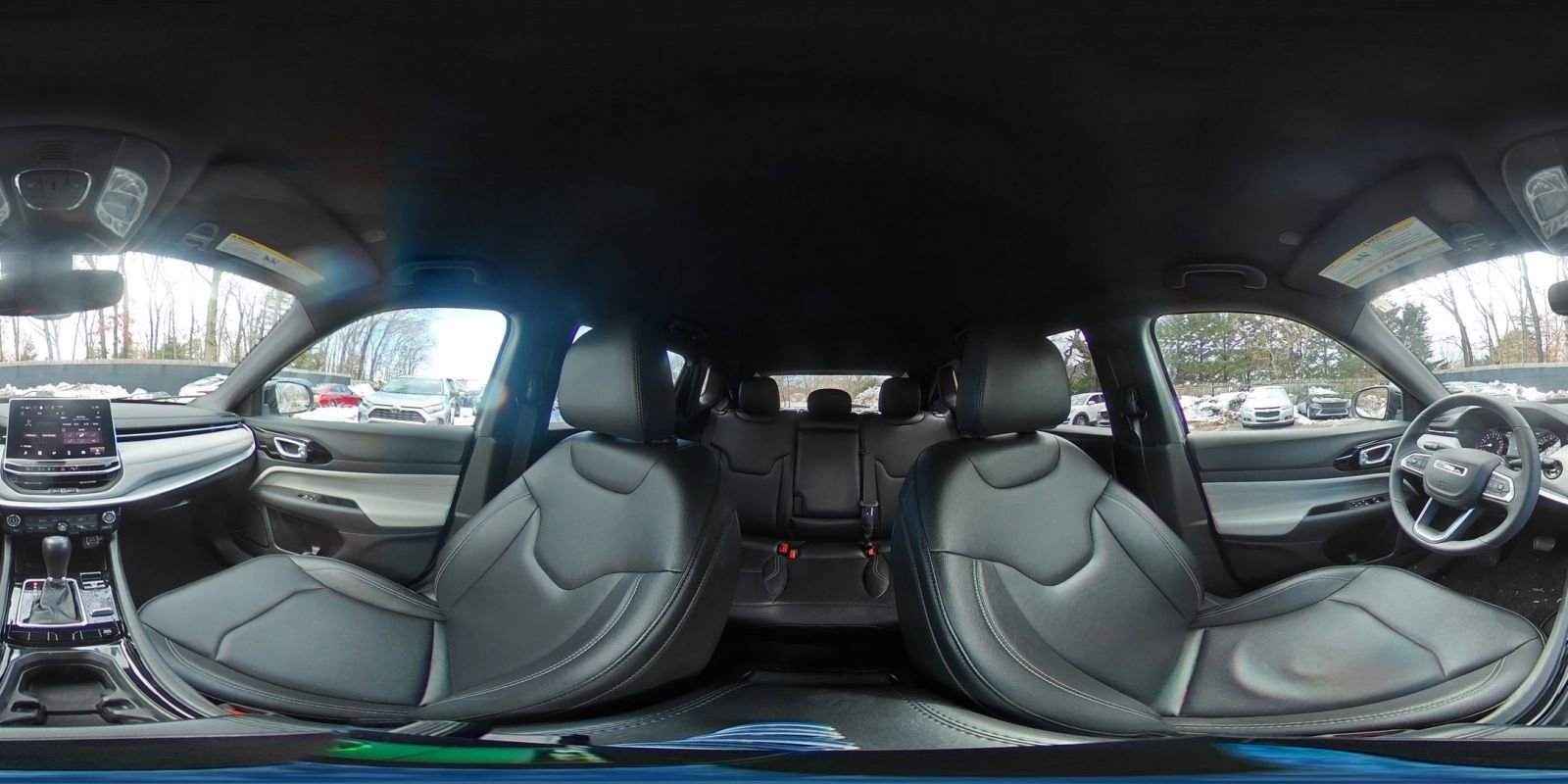 Used 2025 Jeep Compass Limited image 40