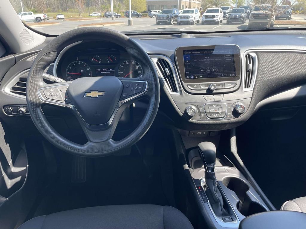 Used 2024 Chevrolet Malibu LS image 11