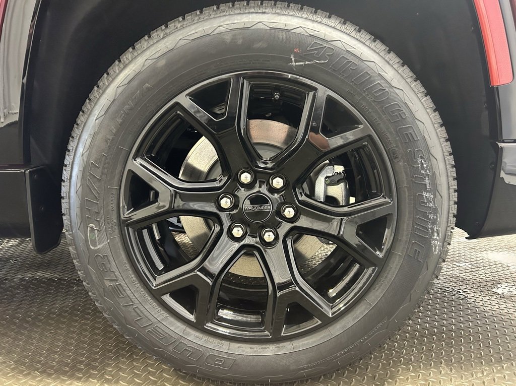 New 2025 Jeep Wagoneer L Series II image 27