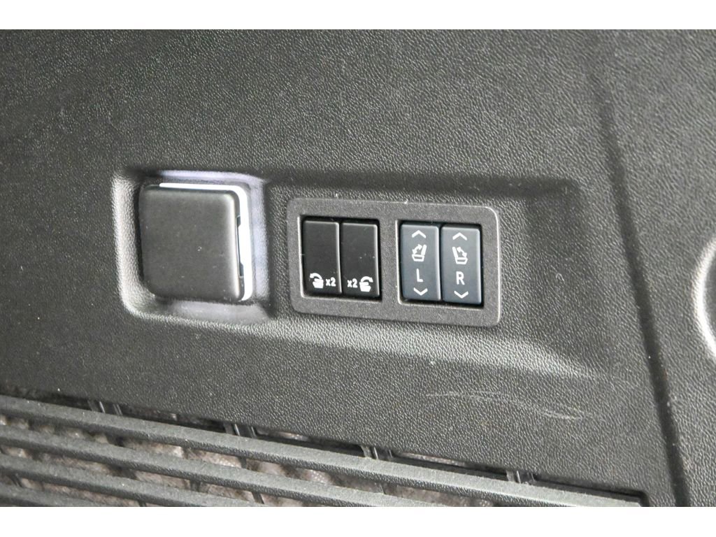 Used 2024 Chevrolet Tahoe RST w/ Luxury Package image 60