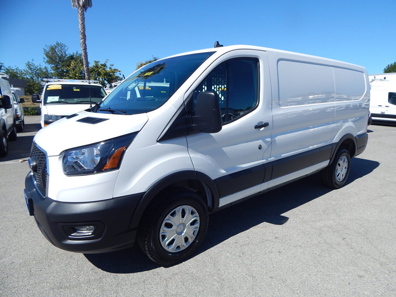 Used 2025 Ford Transit 250 Low Roof w/ Exterior Upgrade Package RWD image 1