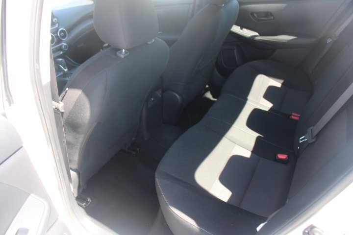 Used 2025 Nissan Sentra SV FWD image 13