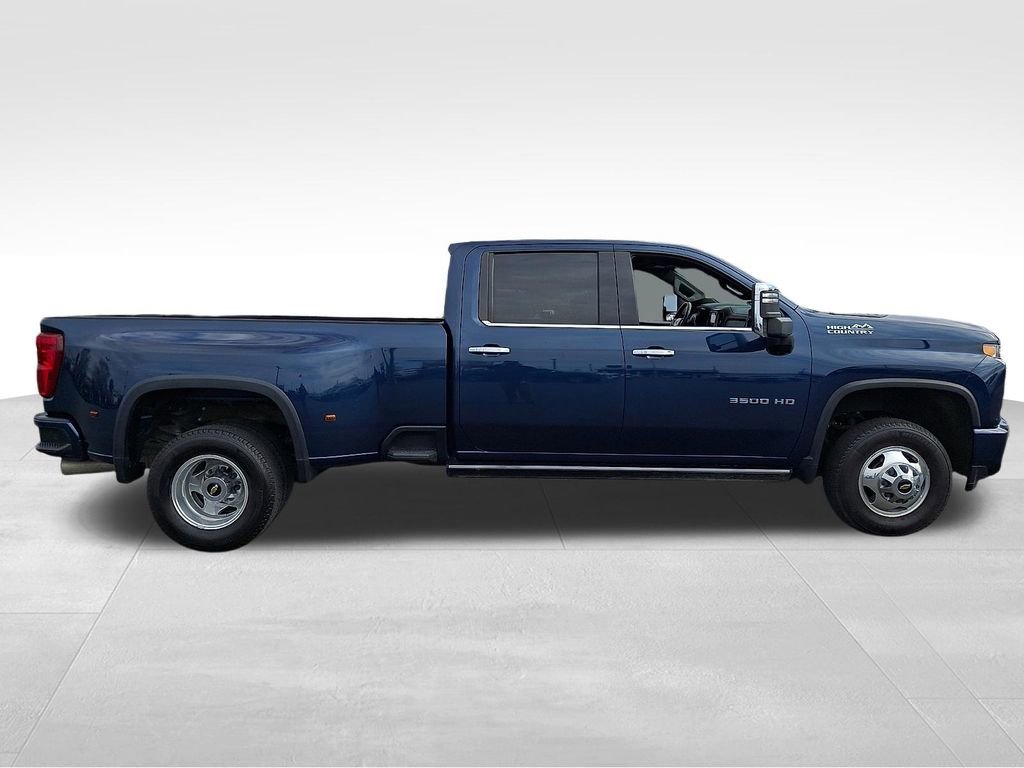 Used 2023 Chevrolet Silverado 3500 High Country w/ Technology Package image 7