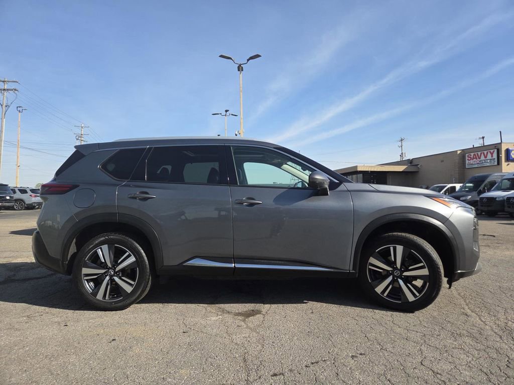 Used 2021 Nissan Rogue SL AWD/4WD image 14