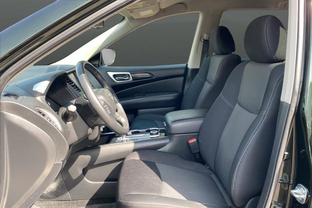 Used 2019 Nissan Pathfinder SV w/ SV Tech Package AWD/4WD image 9