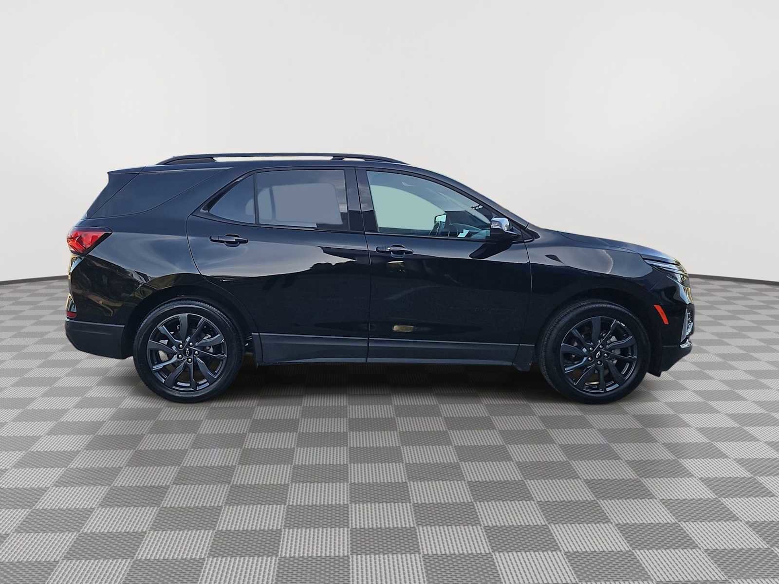 Certified 2023 Chevrolet Equinox RS image 9