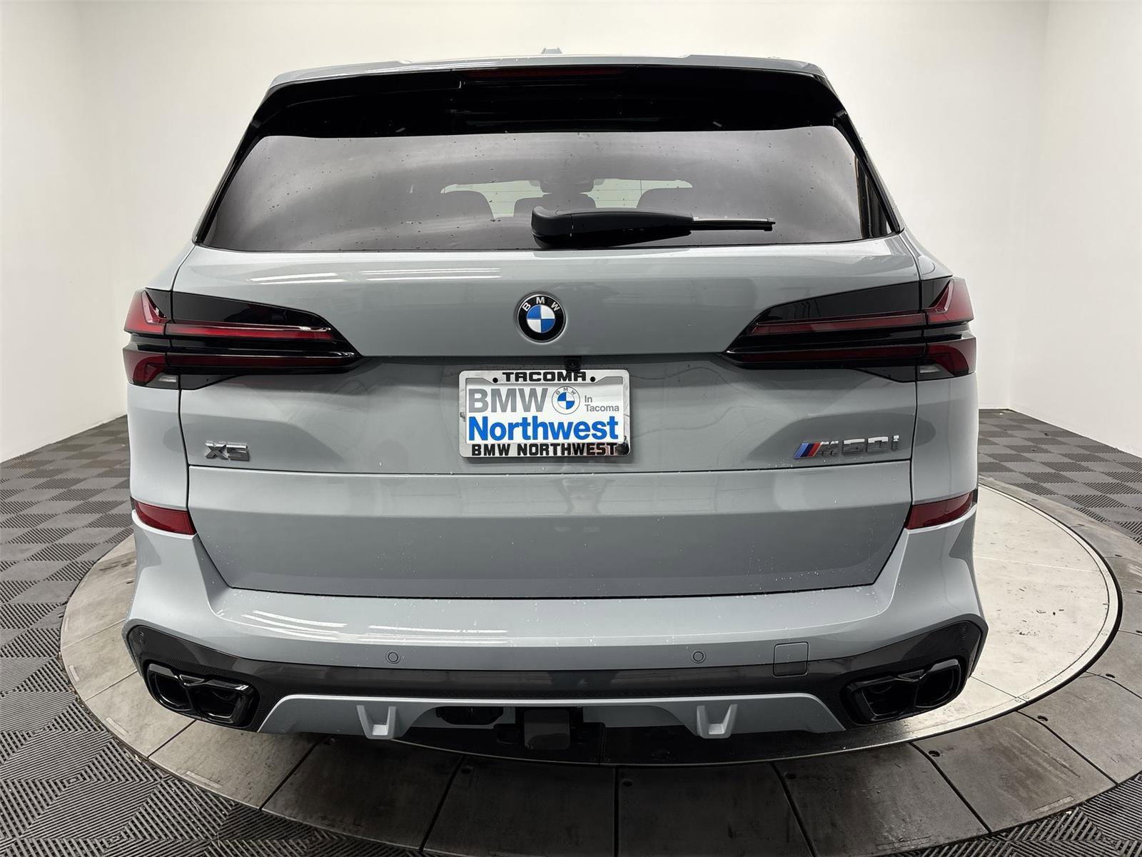 New 2026 BMW X5 M60i image 15