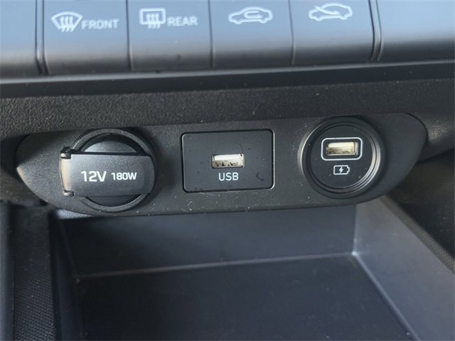 Used 2023 Hyundai Elantra SEL image 18