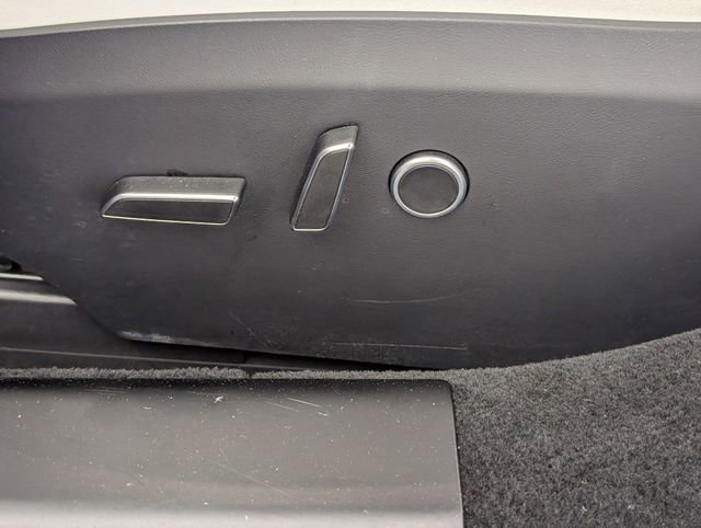 Used 2023 Tesla Model S Standard Range image 12