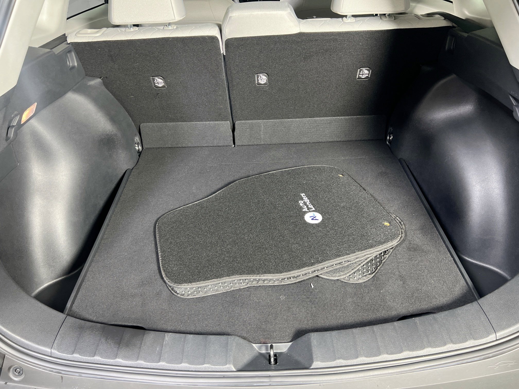 Used 2022 Toyota Corolla Cross LE image 23