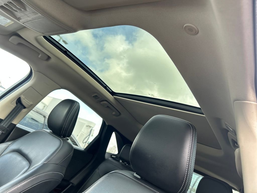 Used 2020 Ford Escape SEL image 13