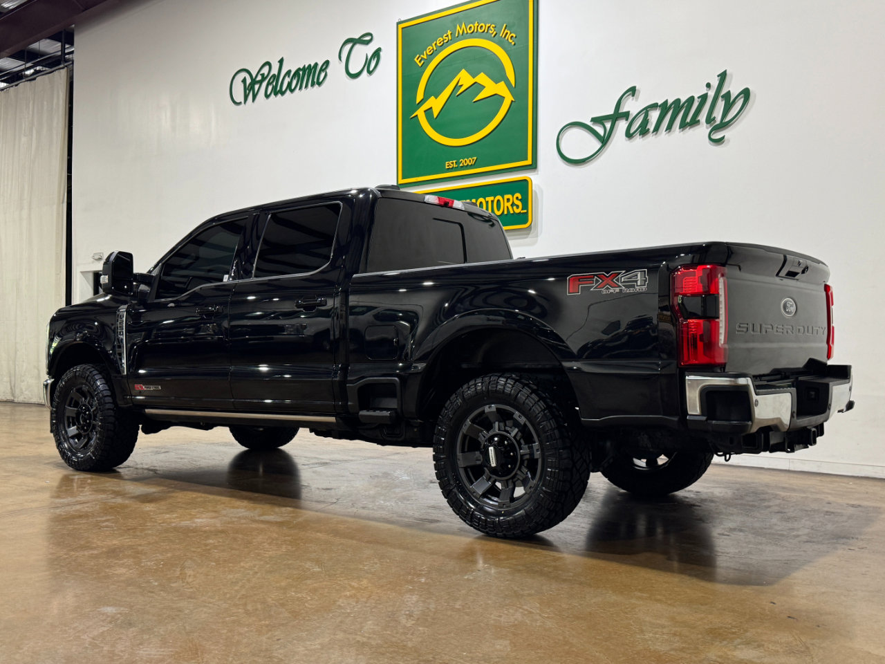 Used 2023 Ford F250 Lariat w/ Lariat Ultimate Package image 6