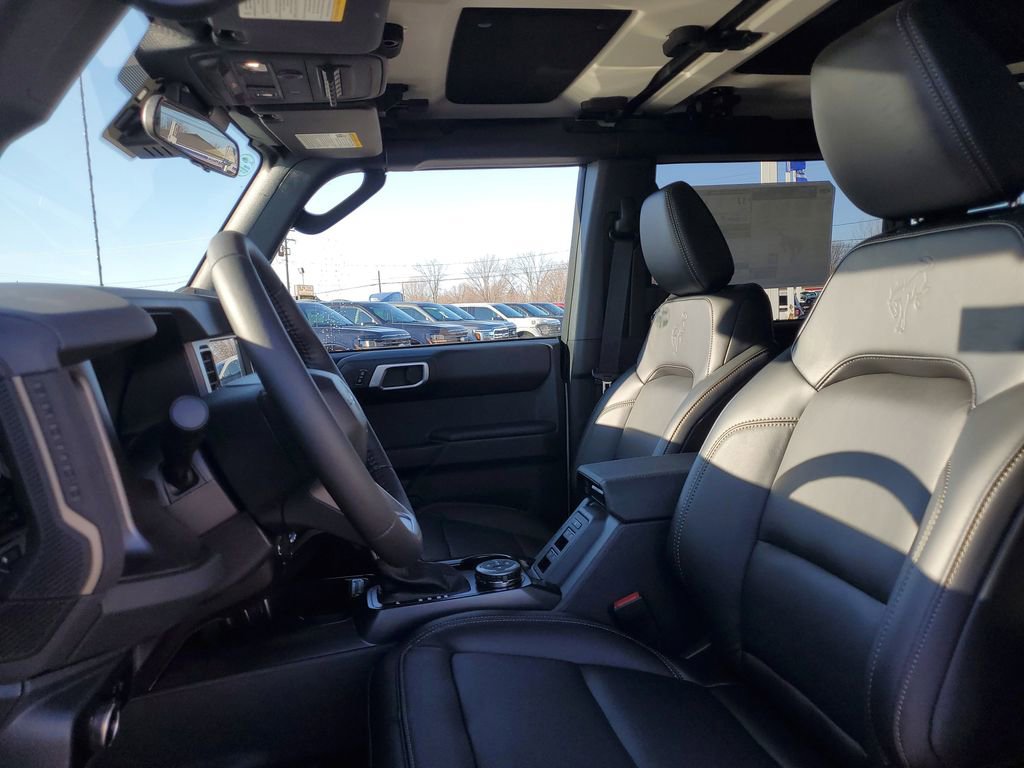 New 2026 Ford Bronco Badlands w/ Sasquatch Package image 8