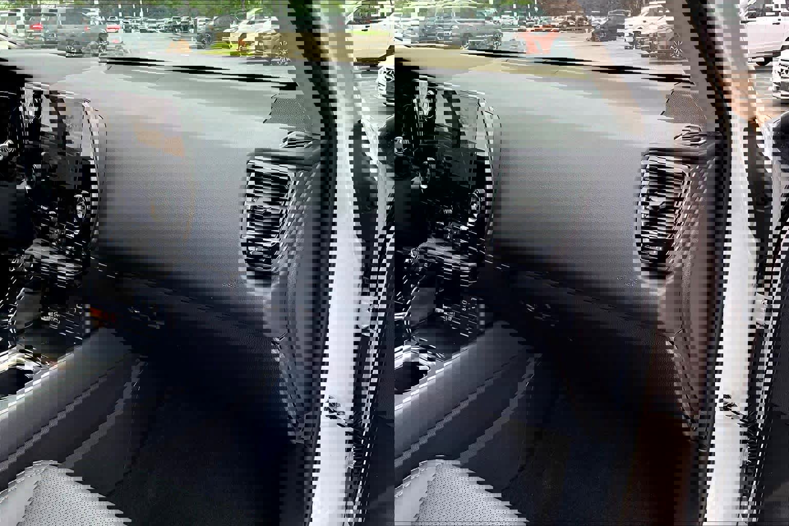 Used 2025 Lexus NX 250 FWD w/ Accessory Package (Z2) image 16