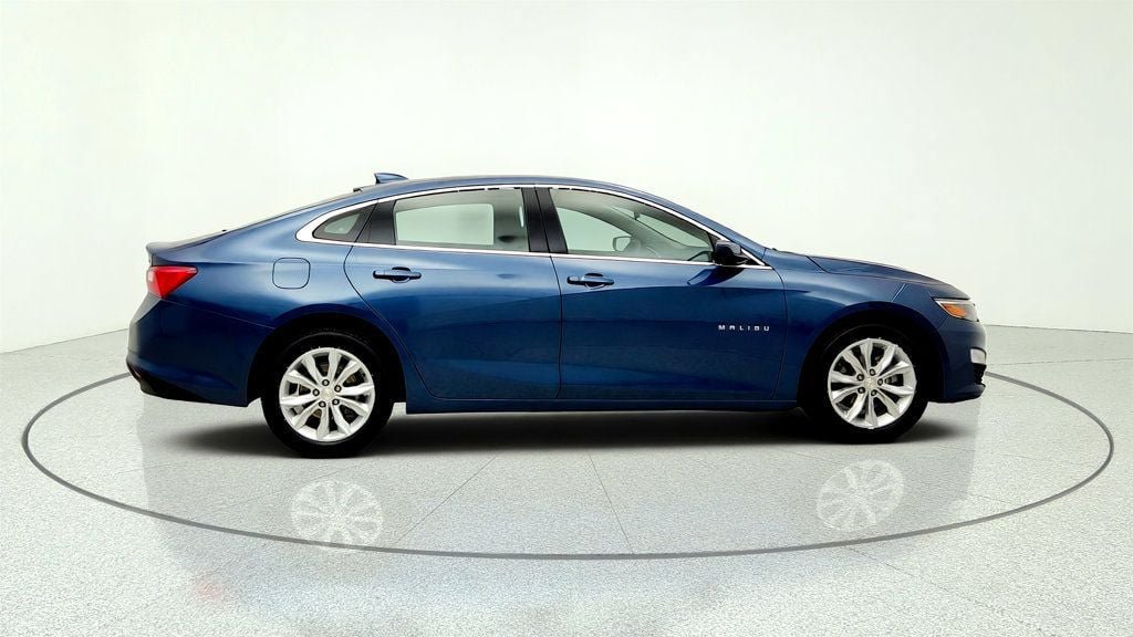 Used 2024 Chevrolet Malibu LT FWD image 4