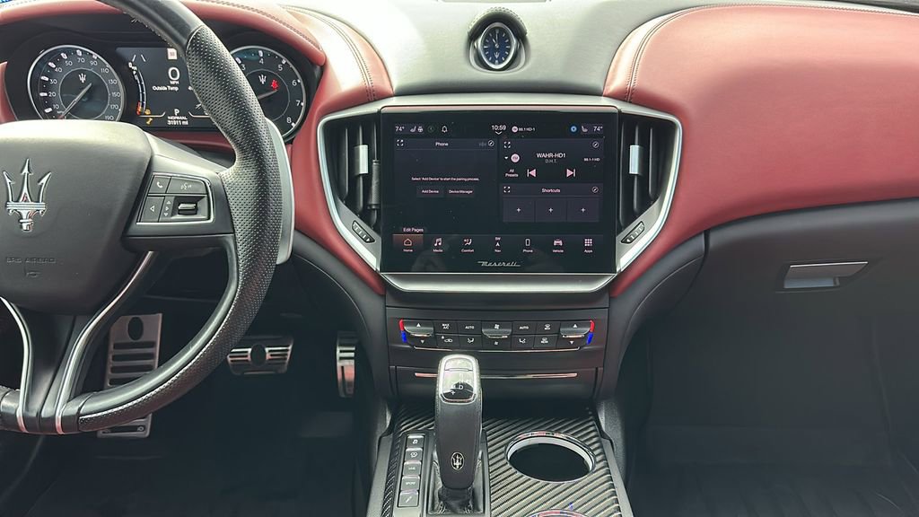 Used 2022 Maserati Ghibli Modena image 11