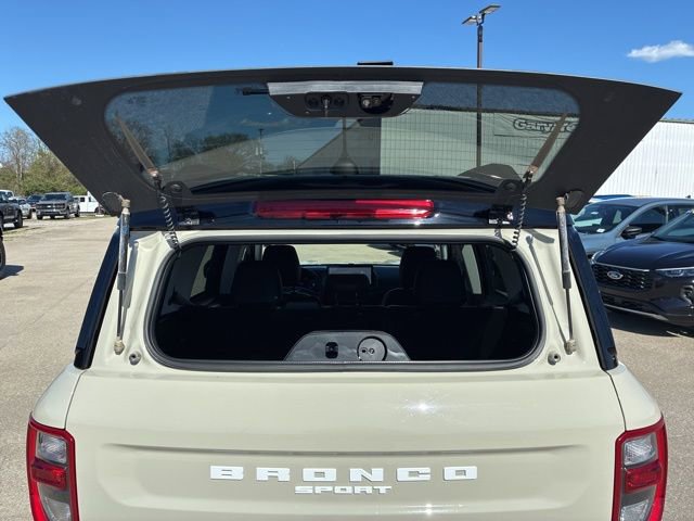 Used 2025 Ford Bronco Sport Outer Banks w/ Outer Banks Tech Package+ AWD/4WD image 9