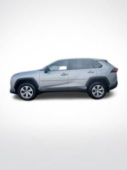 Used 2022 Toyota RAV4 LE image 20