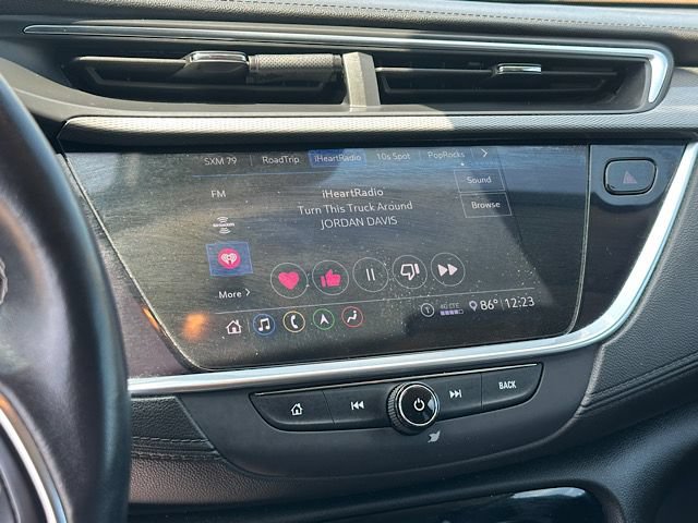 Used 2020 Buick Encore GX Essence w/ Experience Buick Package FWD image 27