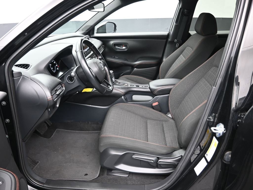 Used 2025 Honda HR-V Sport image 25
