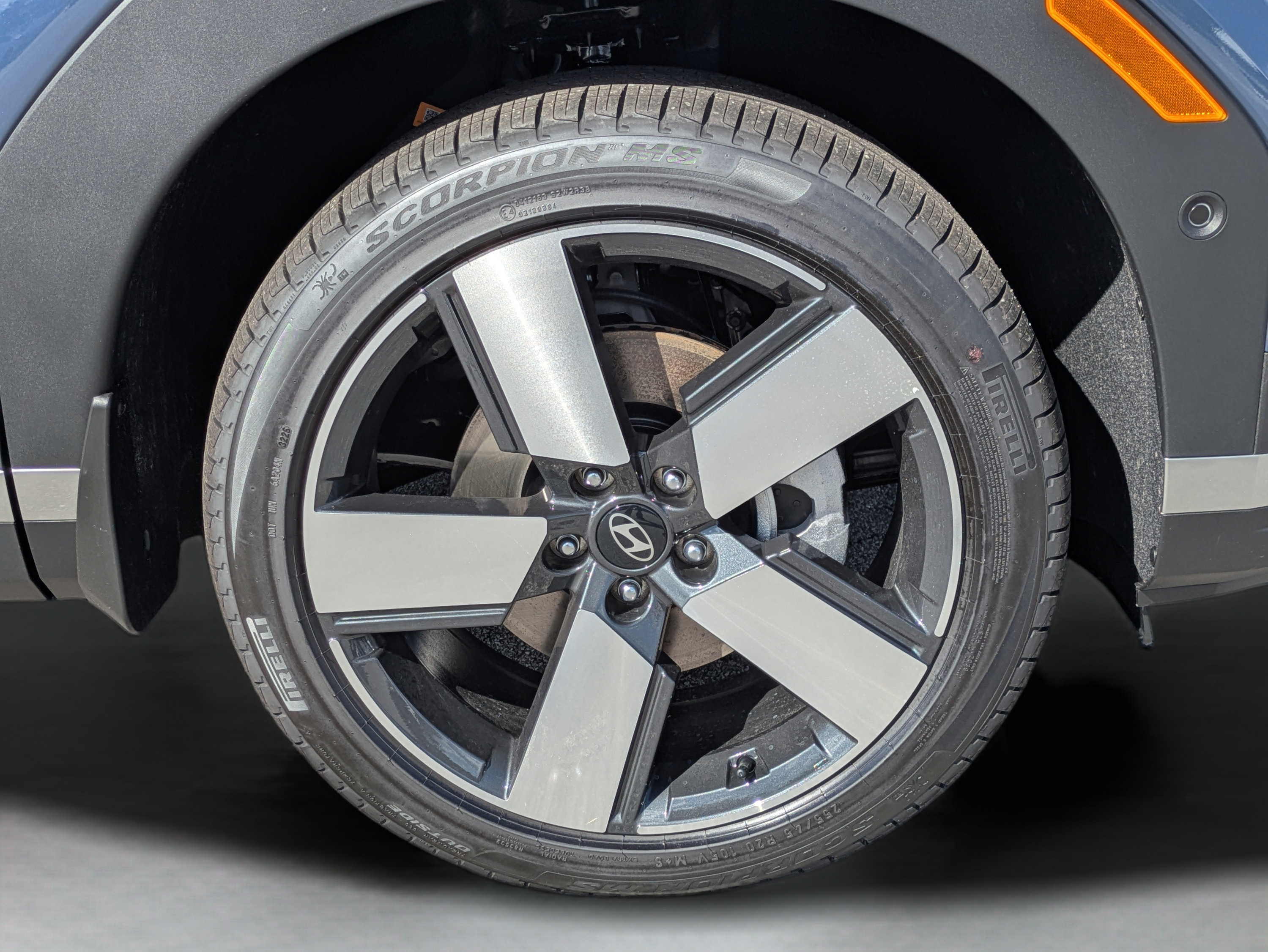 New 2027 Hyundai Santa Fe Limited FWD image 32