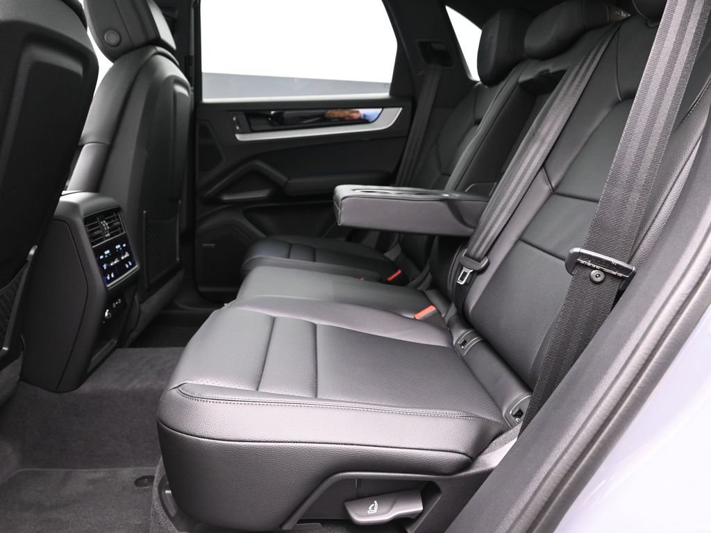 New 2026 Porsche Cayenne S AWD/4WD image 16