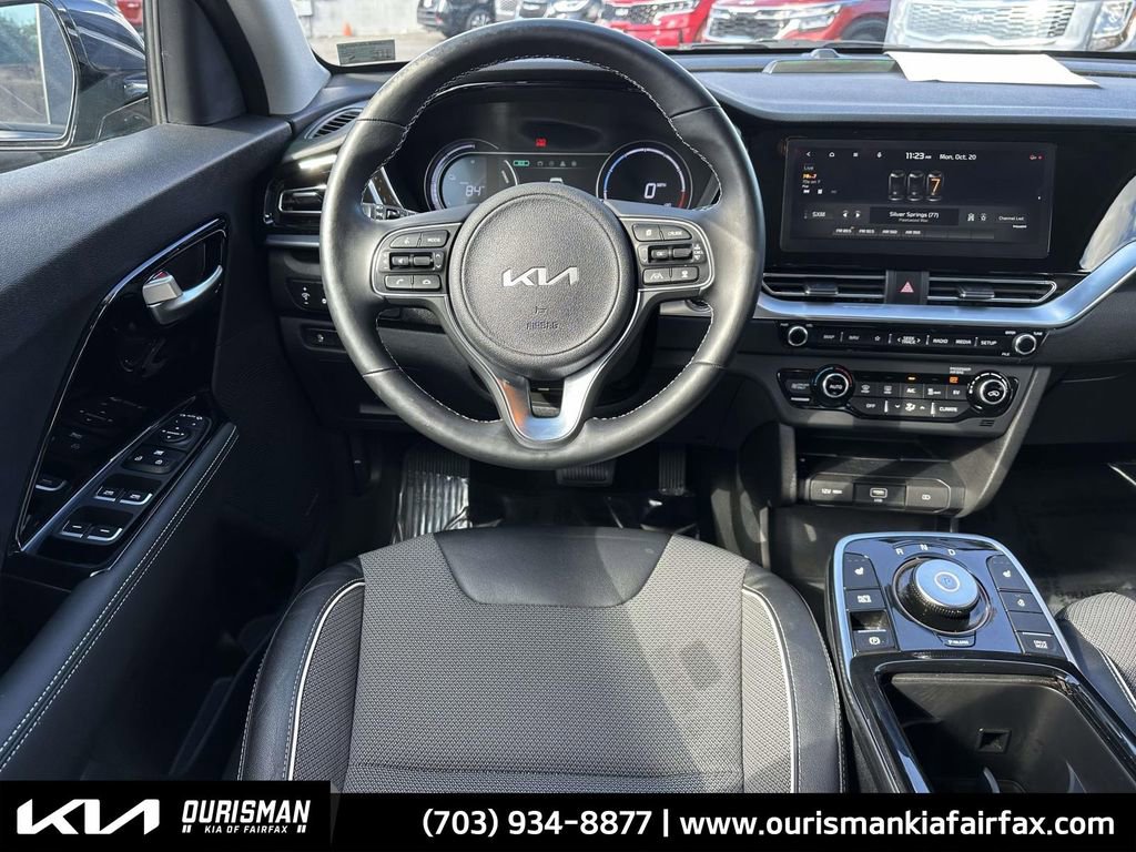 Used 2022 Kia Niro EX w/ Cold Weather Package image 3