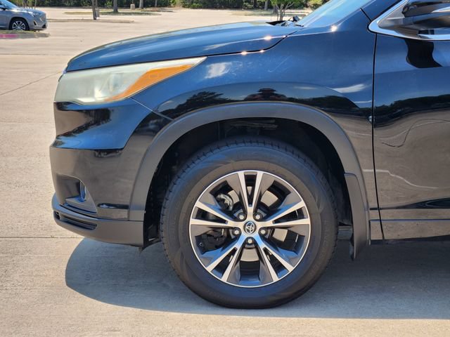 Used 2016 Toyota Highlander XLE FWD image 8