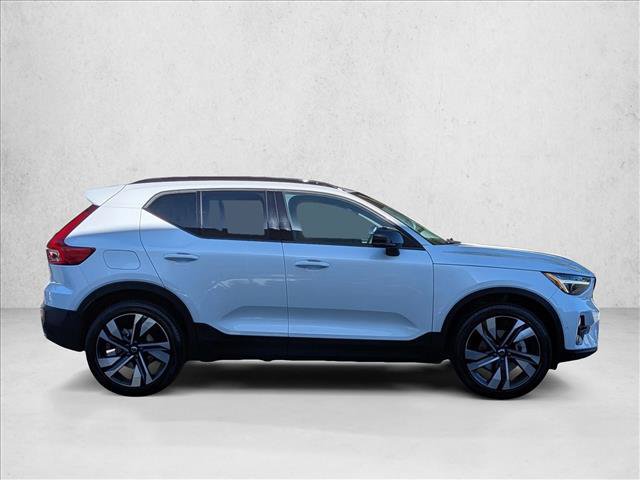 Certified 2026 Volvo XC40 B5 Ultra w/ Climate Package AWD/4WD image 4