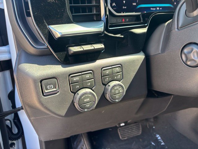 New 2026 Chevrolet Silverado 1500 High Country w/ Technology Package AWD/4WD image 21