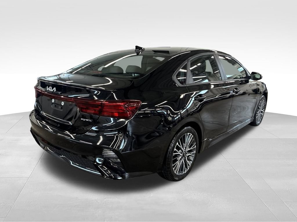 Certified 2023 Kia Forte GT-Line FWD image 6
