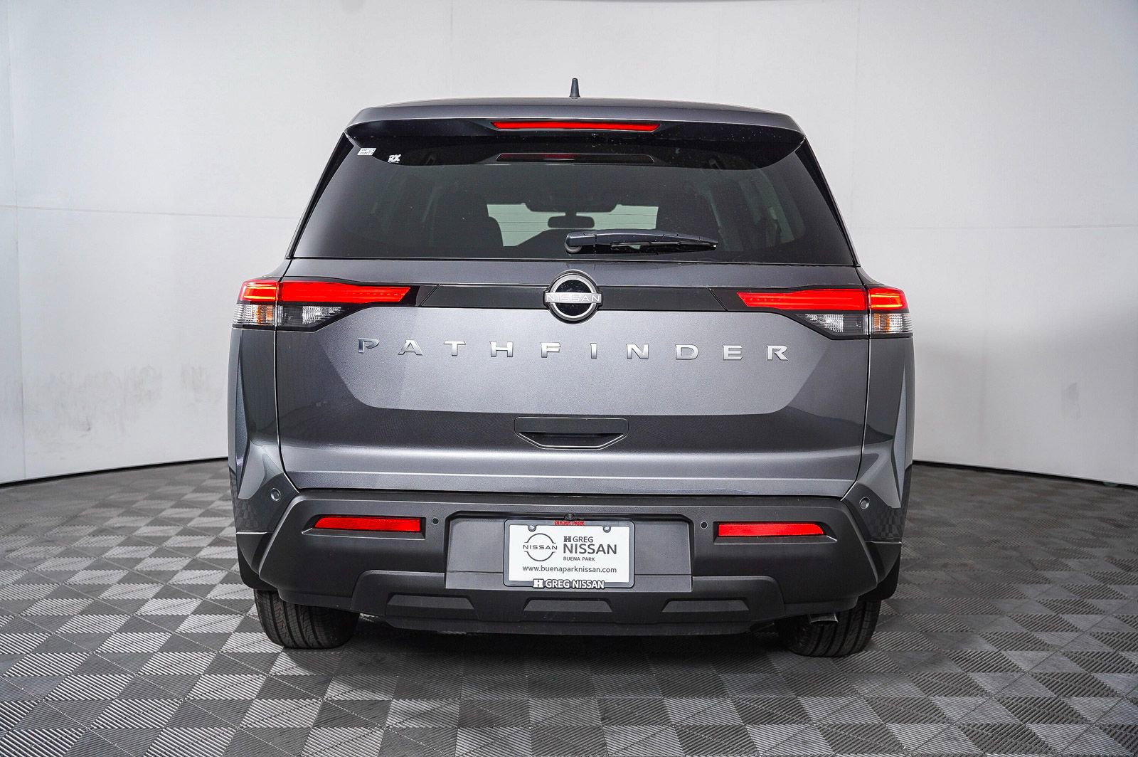 Certified 2025 Nissan Pathfinder S image 7